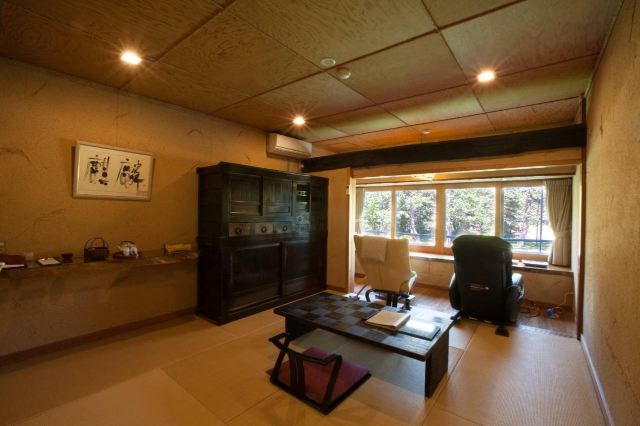 Hotel Chitose Wine&Oyado Mijazu Exteriér fotografie